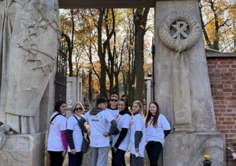 🌿 Dziękujemy za pomoc na Starych Powązkach! 🌿